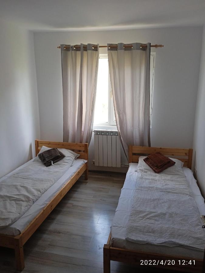 4 Rooms Apartment Tulcea Exteriér fotografie