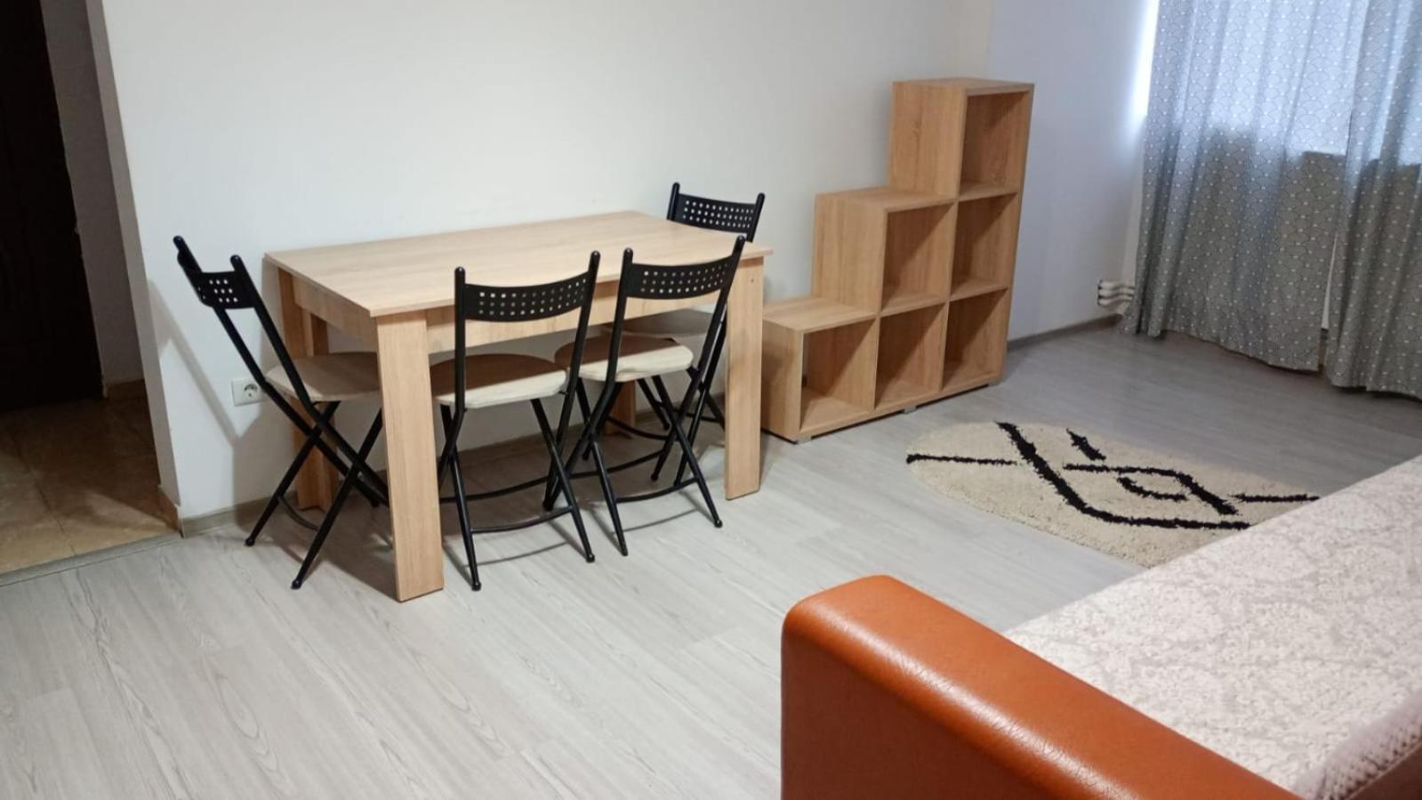 4 Rooms Apartment Tulcea Exteriér fotografie
